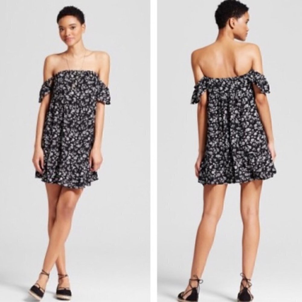 Mossimo Women's Size Small Off the Shoulder Dress Black White Floral Flutter
